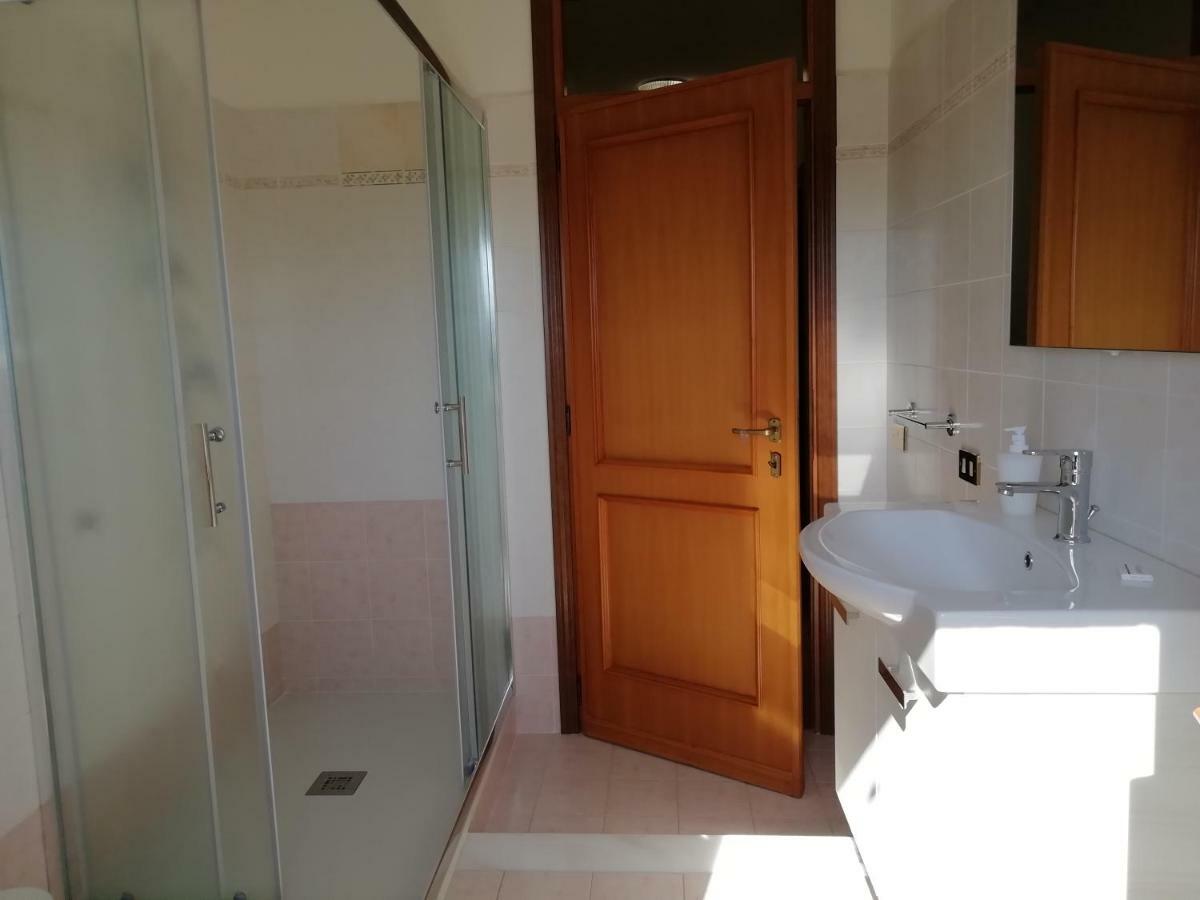 Apartamento La Lanterna Di Lanfo Asís Exterior foto